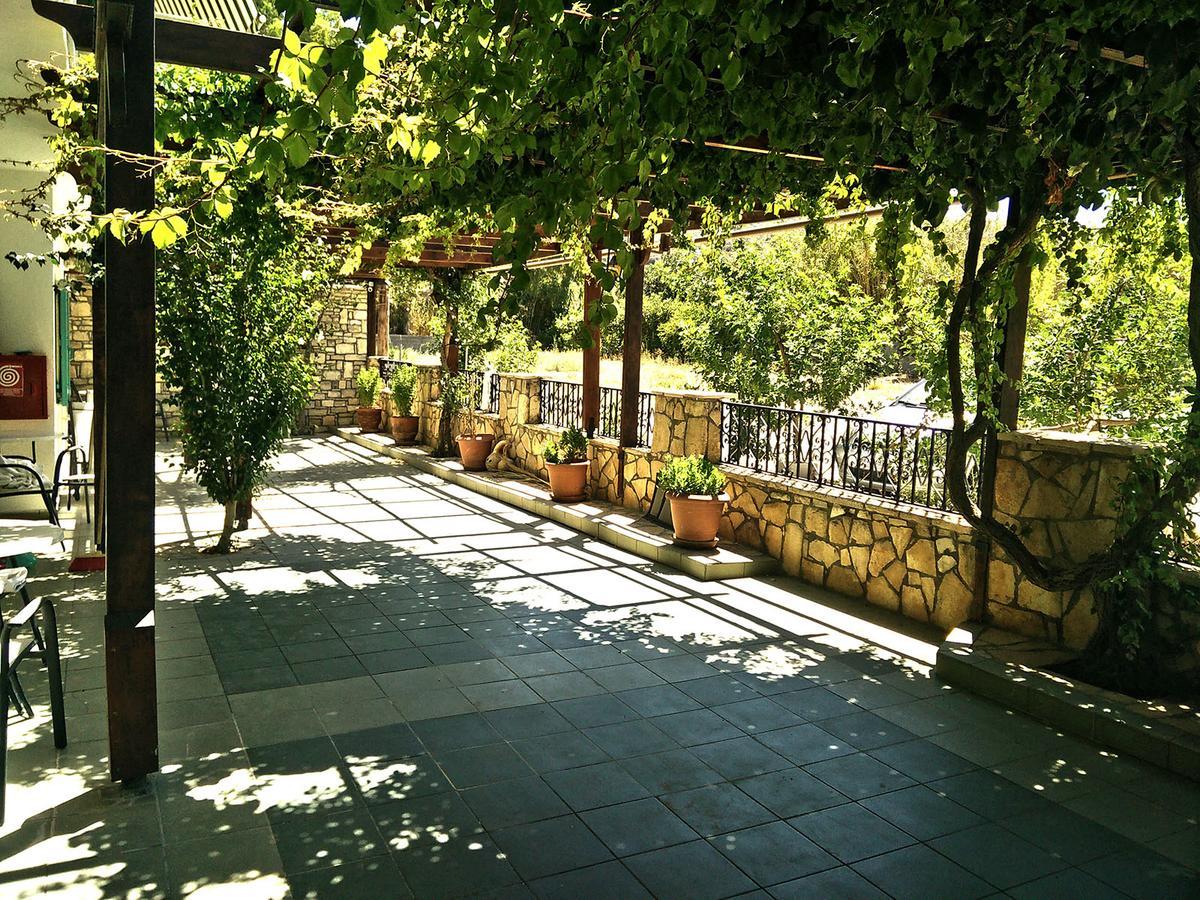 Dimitris Villa Hotel Matala Eksteriør billede