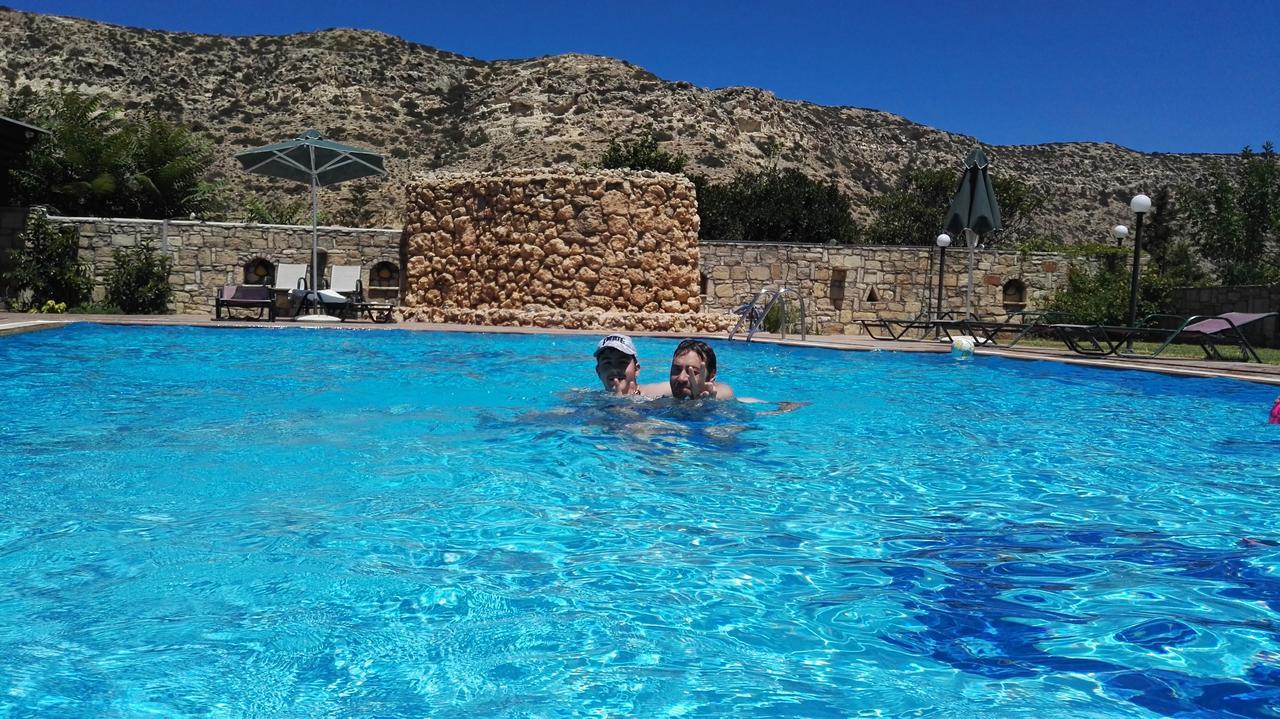 Dimitris Villa Hotel Matala Eksteriør billede