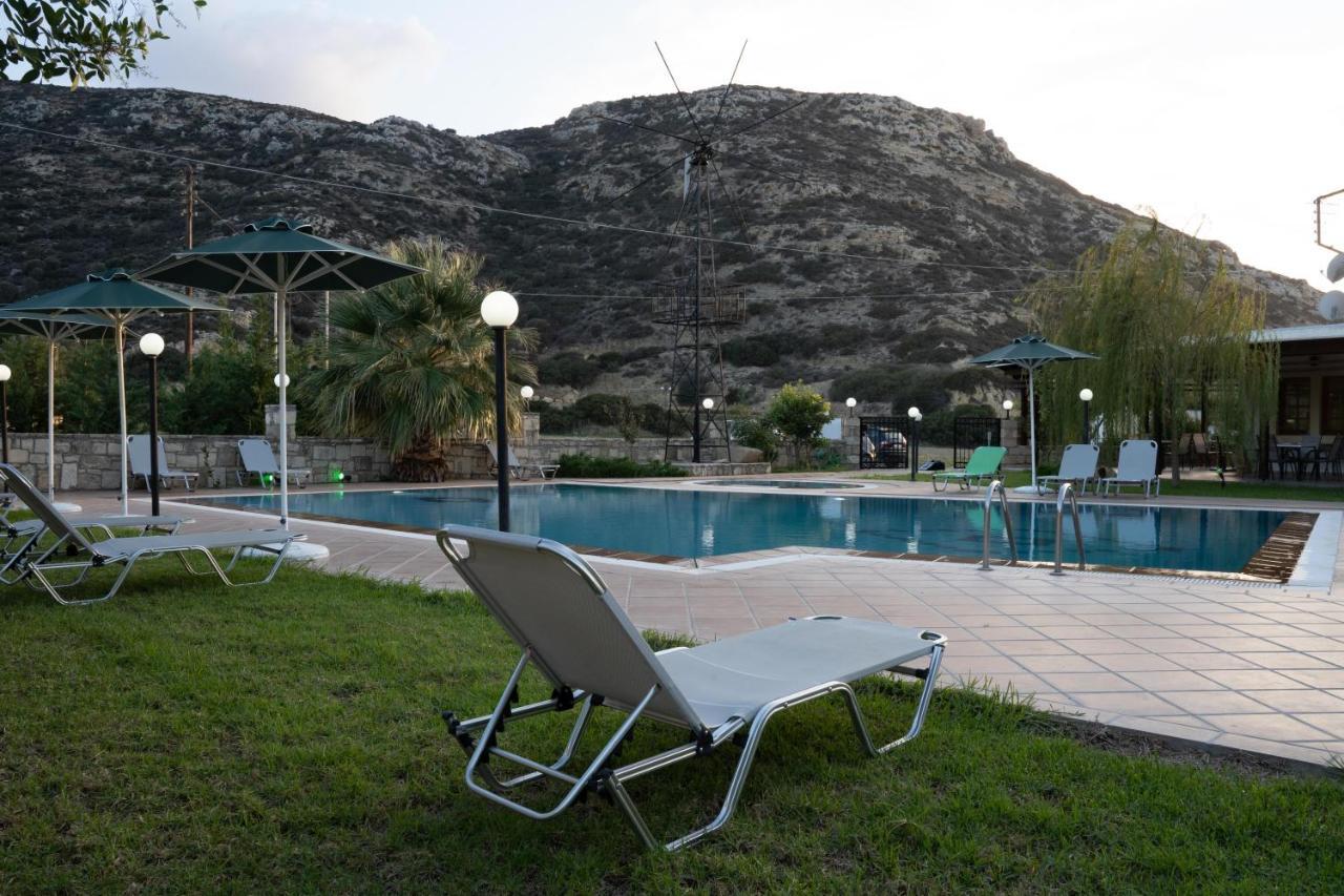 Dimitris Villa Hotel Matala Eksteriør billede