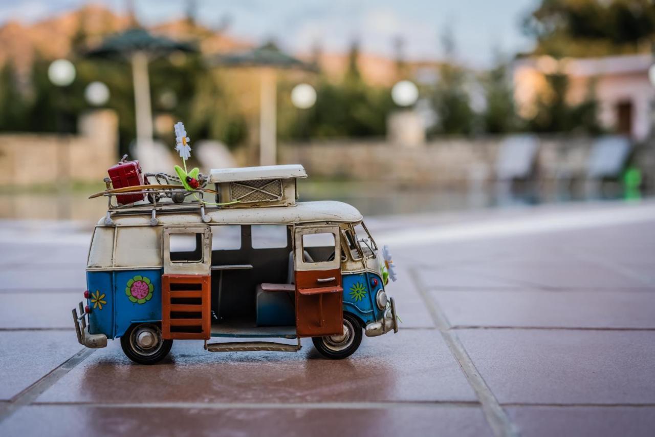 Dimitris Villa Hotel Matala Eksteriør billede